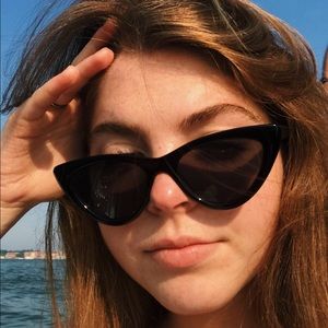 Meet your Posher, Anne claiborne